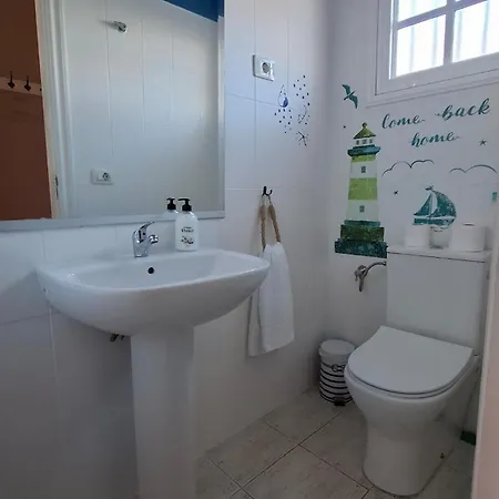 Casa de Férias Ideal For Families-children's Play Area, Terrace, Bbq, Wifi San Isidro (Tenerife)