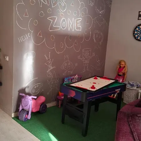 Casa de Férias Ideal For Families-children's Play Area, Terrace, Bbq, Wifi
