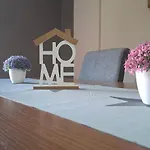 بيت للعطل Ideal For Families-children's Play Area, Terrace, Bbq, Wifi