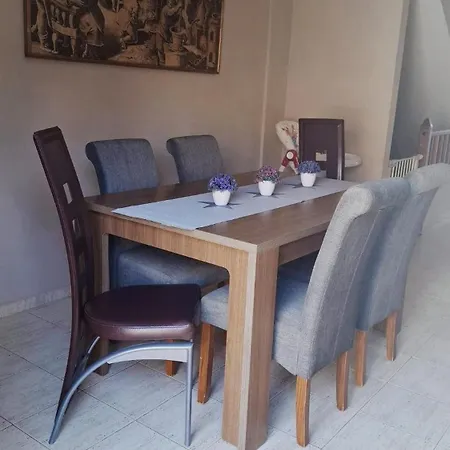 Ideal For Families-children's Play Area, Terrace, Bbq, Wifi Сasa de vacaciones