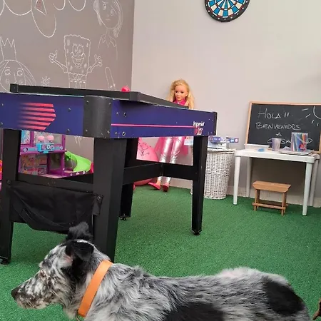 Dom wakacyjny Ideal For Families-children's Play Area, Terrace, Bbq, Wifi *