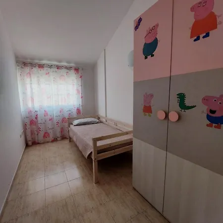 Ideal For Families-children's Play Area, Terrace, Bbq, Wifi *