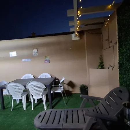 Ideal For Families-children's Play Area, Terrace, Bbq, Wifi *