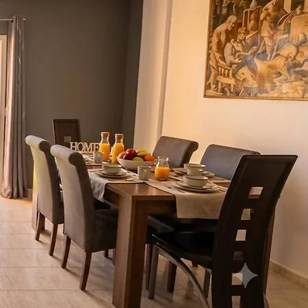 Dom wakacyjny Ideal For Families-children's Play Area, Terrace, Bbq, Wifi
