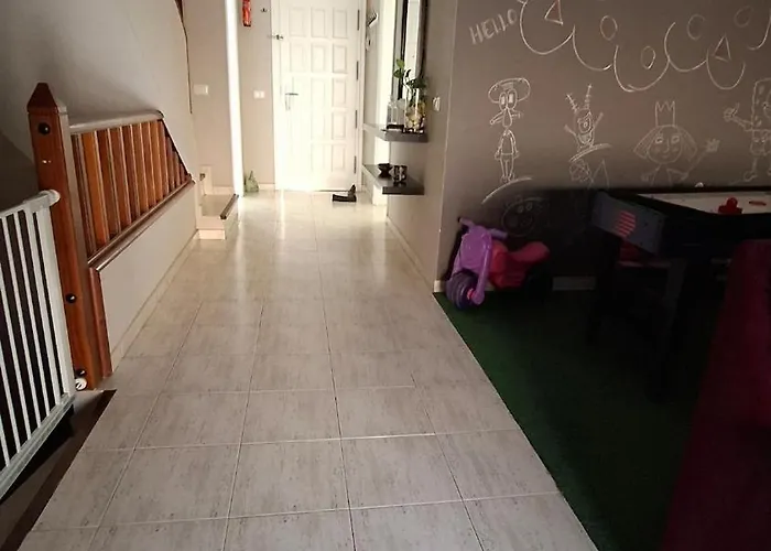 Ideal For Families-children's Play Area, Terrace, Bbq, Wifi Дом отдыха