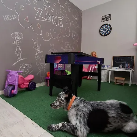 Ideal For Families-children's Play Area, Terrace, Bbq, Wifi Semesterbostad *